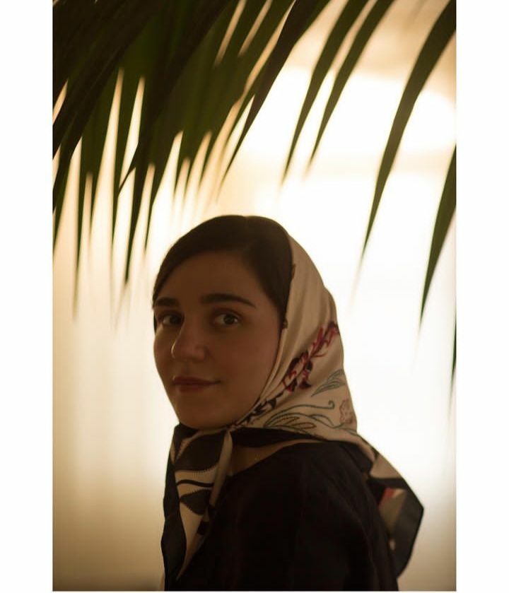 مونا احمدی