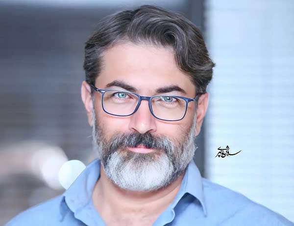 پارسا پیروزفر