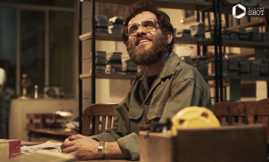 فیلم سینمایی غریب