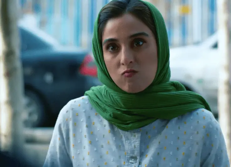 آناهیتا افشار در سریال مگه تمام عمر چند بهاره در نقش گلی
