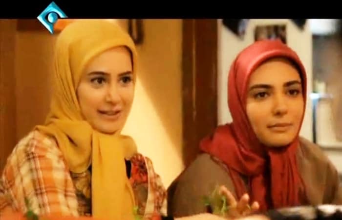 الناز حبیبی و لیندا کیانی در سریال تا ثریا