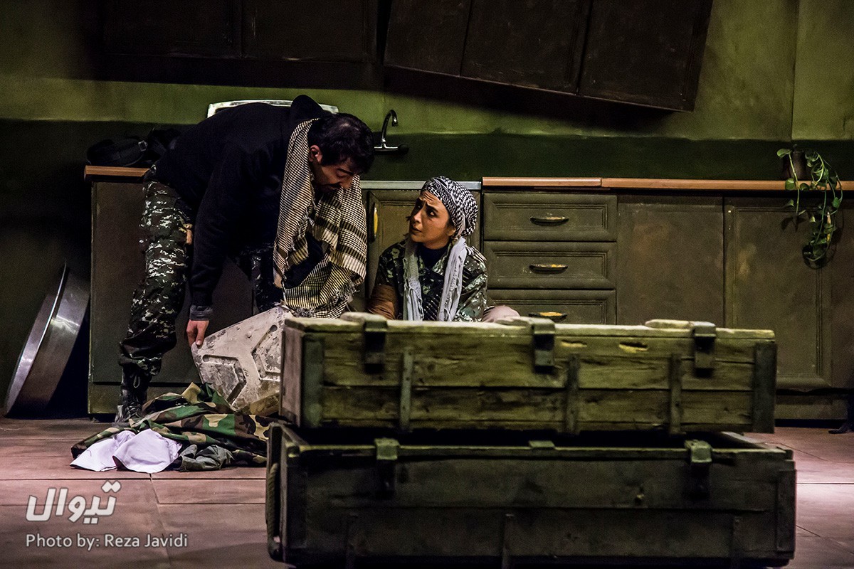 بهزاد خلج در تئاتر مرد شده