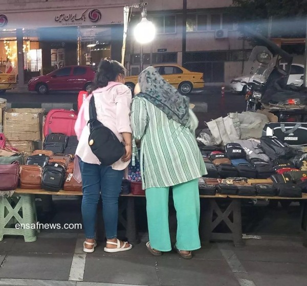 زنان در خیابان ولیعصر تهران