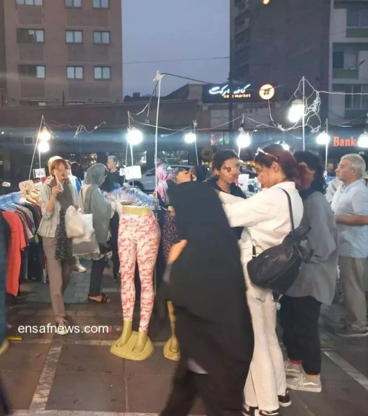 زنان در خیابان ولیعصر تهران