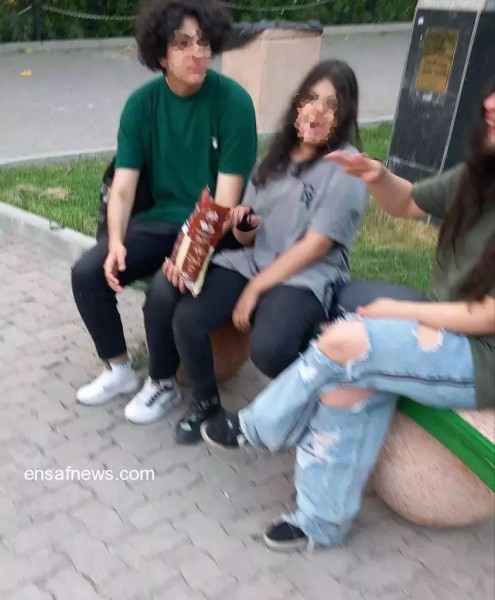 زنان باحجاب و بی حجاب در پارک لاله ، بازارچه پارک لاله و مترو