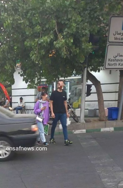 زنان باحجاب و بی حجاب در میدان فلسطین ، خیابان انقلاب و مترو