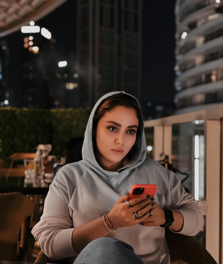 شادی مختاری قبل از عمل بینی