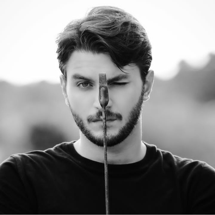 دارا حیایی