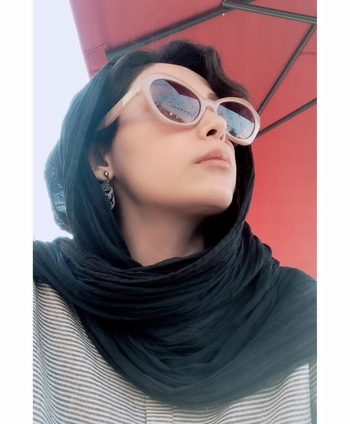 دیبا زاهدی