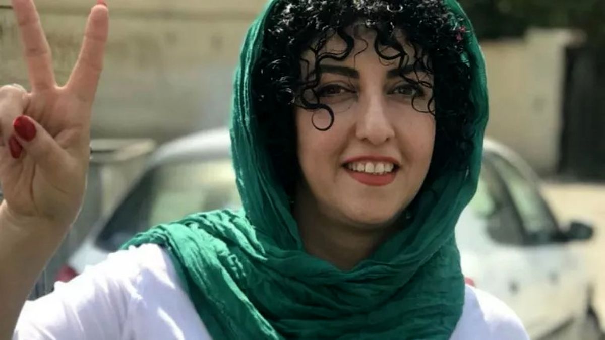 عکس نرگس محمدی زندانی سیاسی