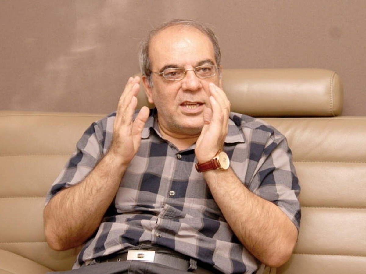 واکنش تند عباس عبدی به جریمه‌های نقدی حجاب؛ برای بازدارندگی ۱۰۰% دستور تیر مستقیم بدهید!