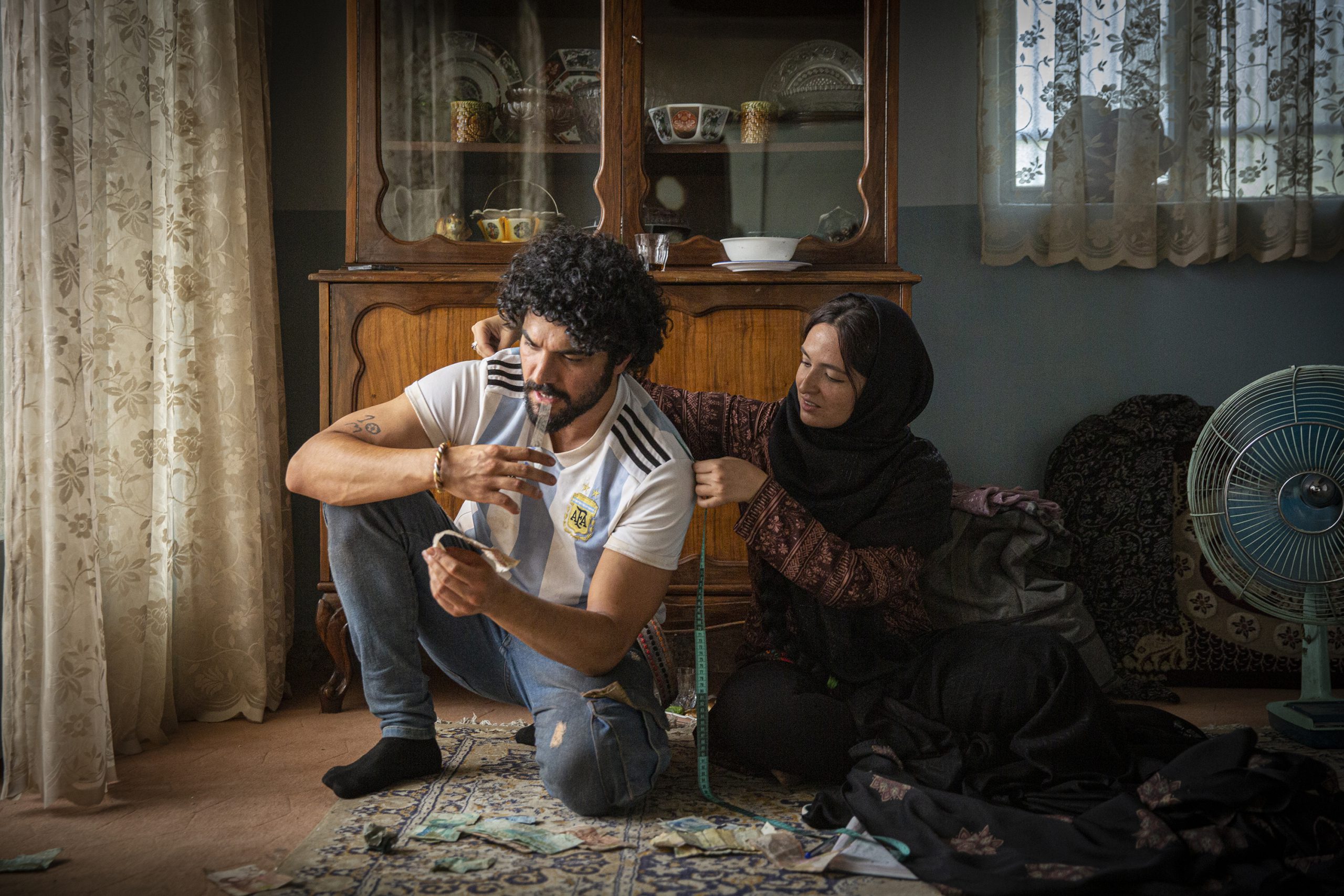 گلاره عباسی در شادوران
