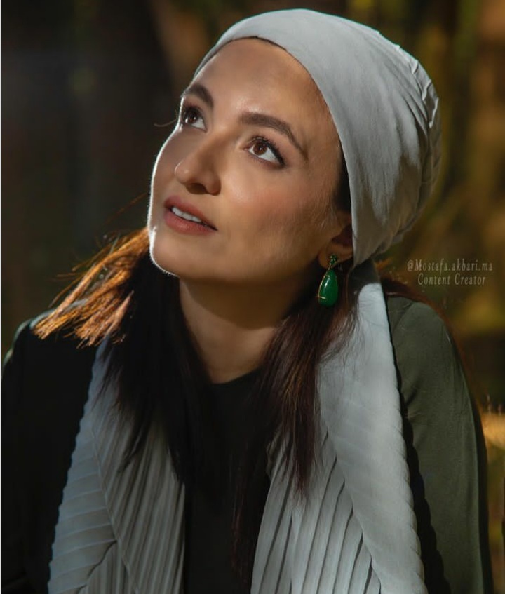 گلاره عباسی