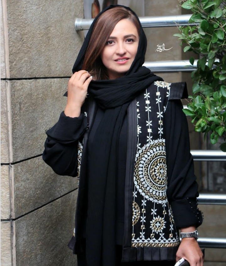 گلاره عباسی