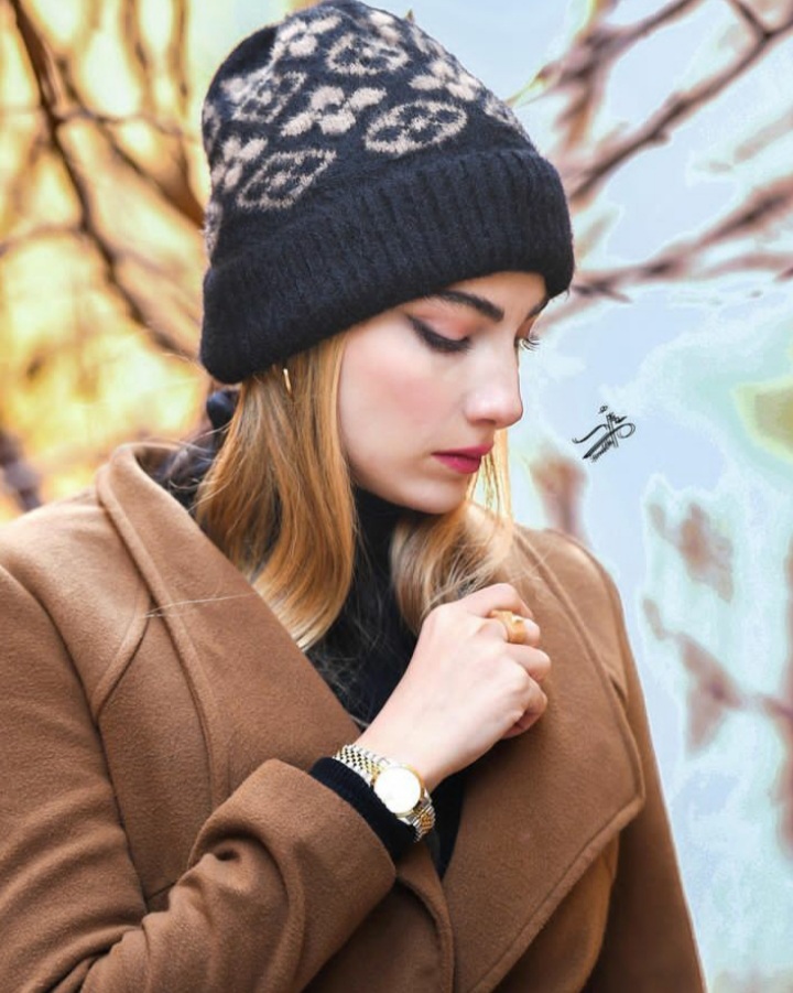 محیا دهقانی