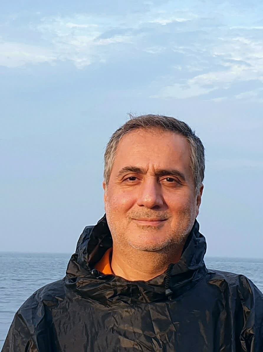 علیرضا ایرانمهر، نویسنده