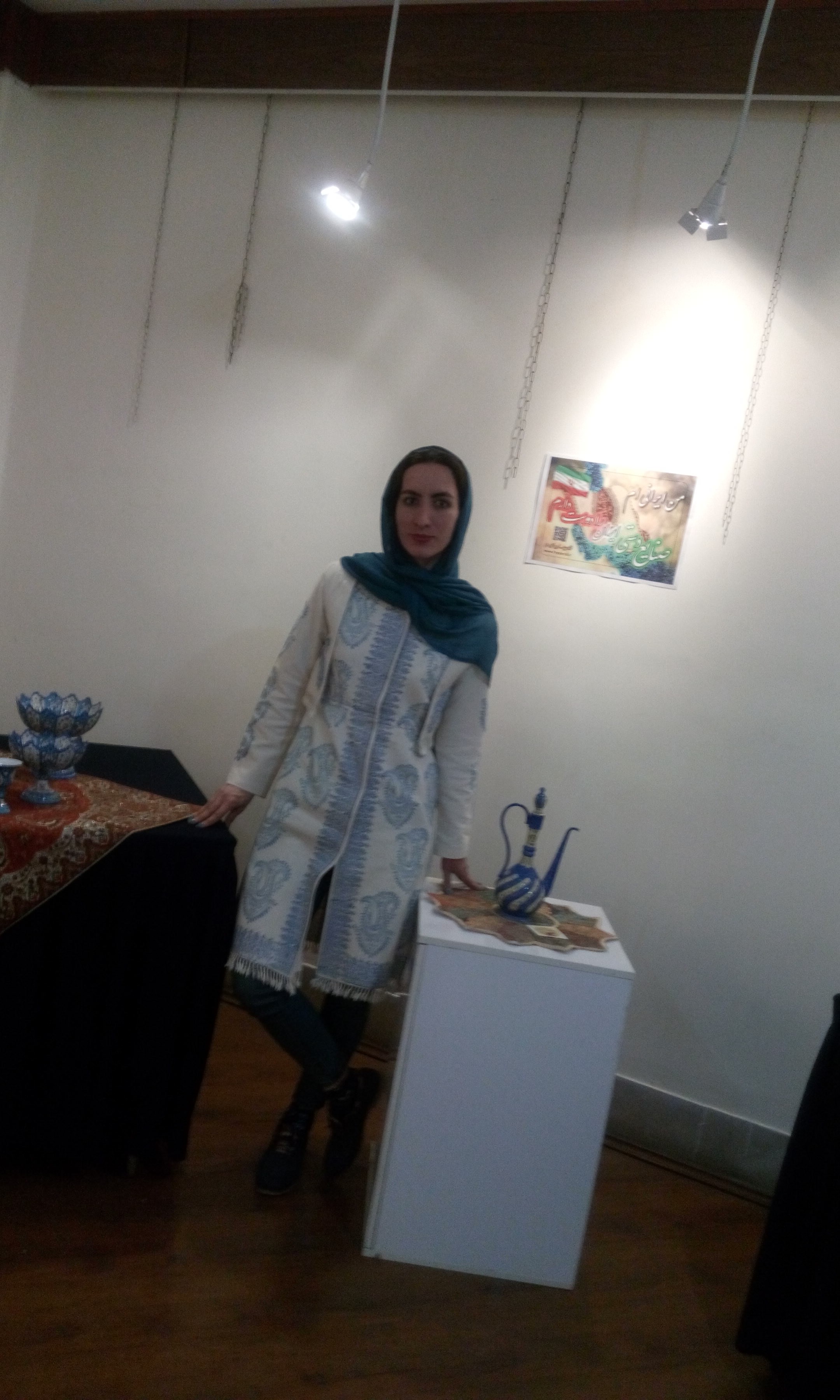 اعظم رستمی، هنرمند و پژوهشگر