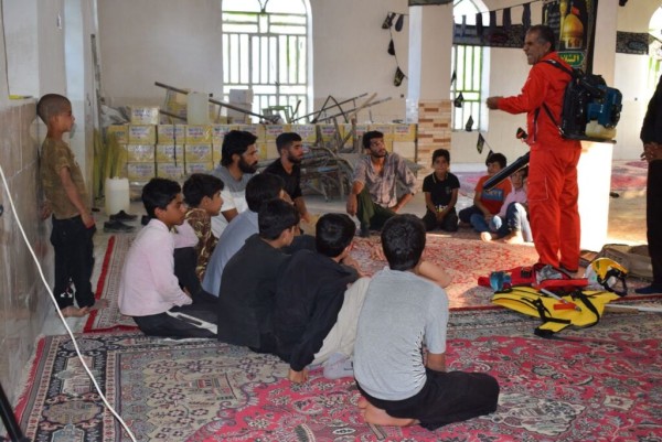 آموزش جوامع محلی و ایجاد تیم‌های واکنش سریع برای مقابله با آتش‌سوزی جنگل‌های زاگرس؛ طرح نهضت سبز زاگرس در هما ۱۴۰۴